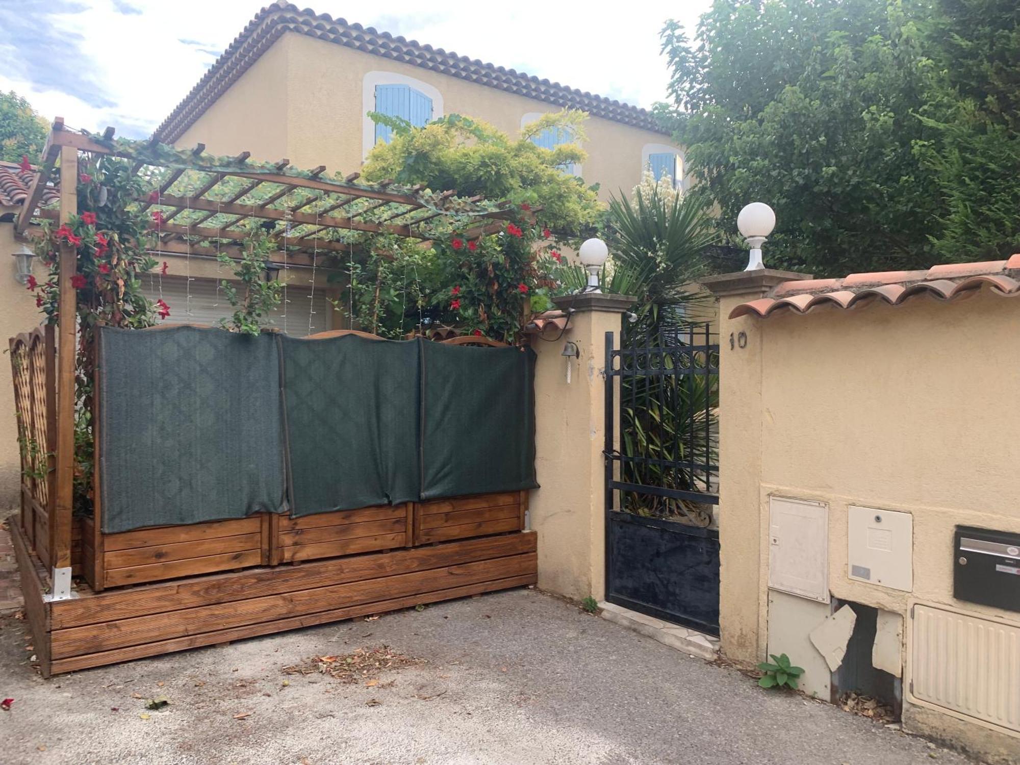 Séjour chez l'habitant L’oustaou *