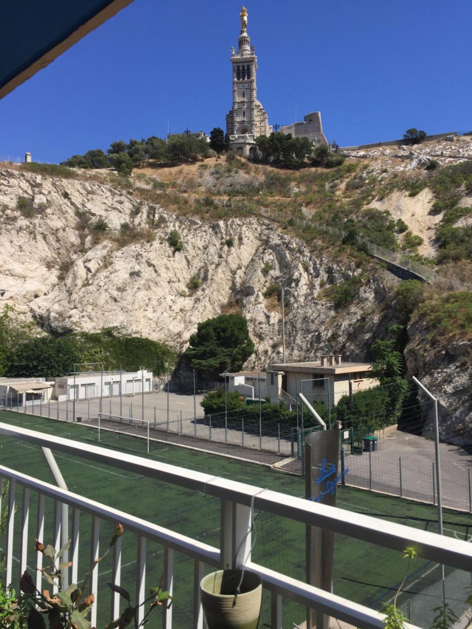 Apartment Superbe T3 Au Pieds De Notre Dame De La Garde Marseilles