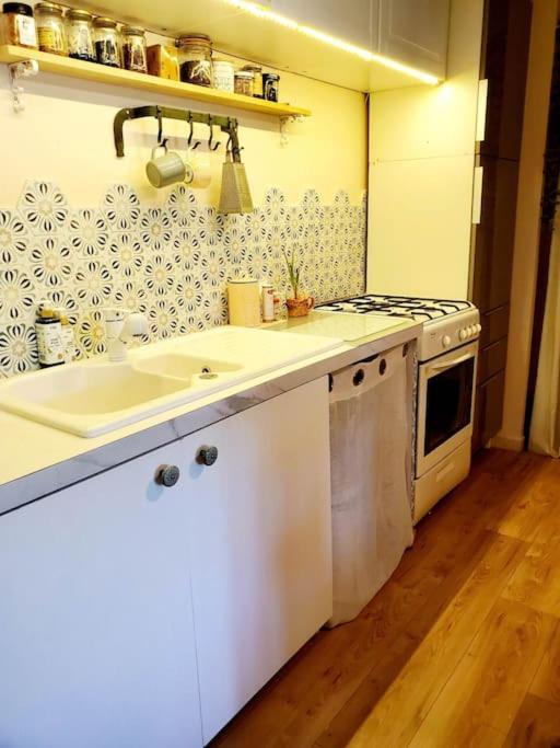 Apartment Calme En Bord De Mer Marseilles