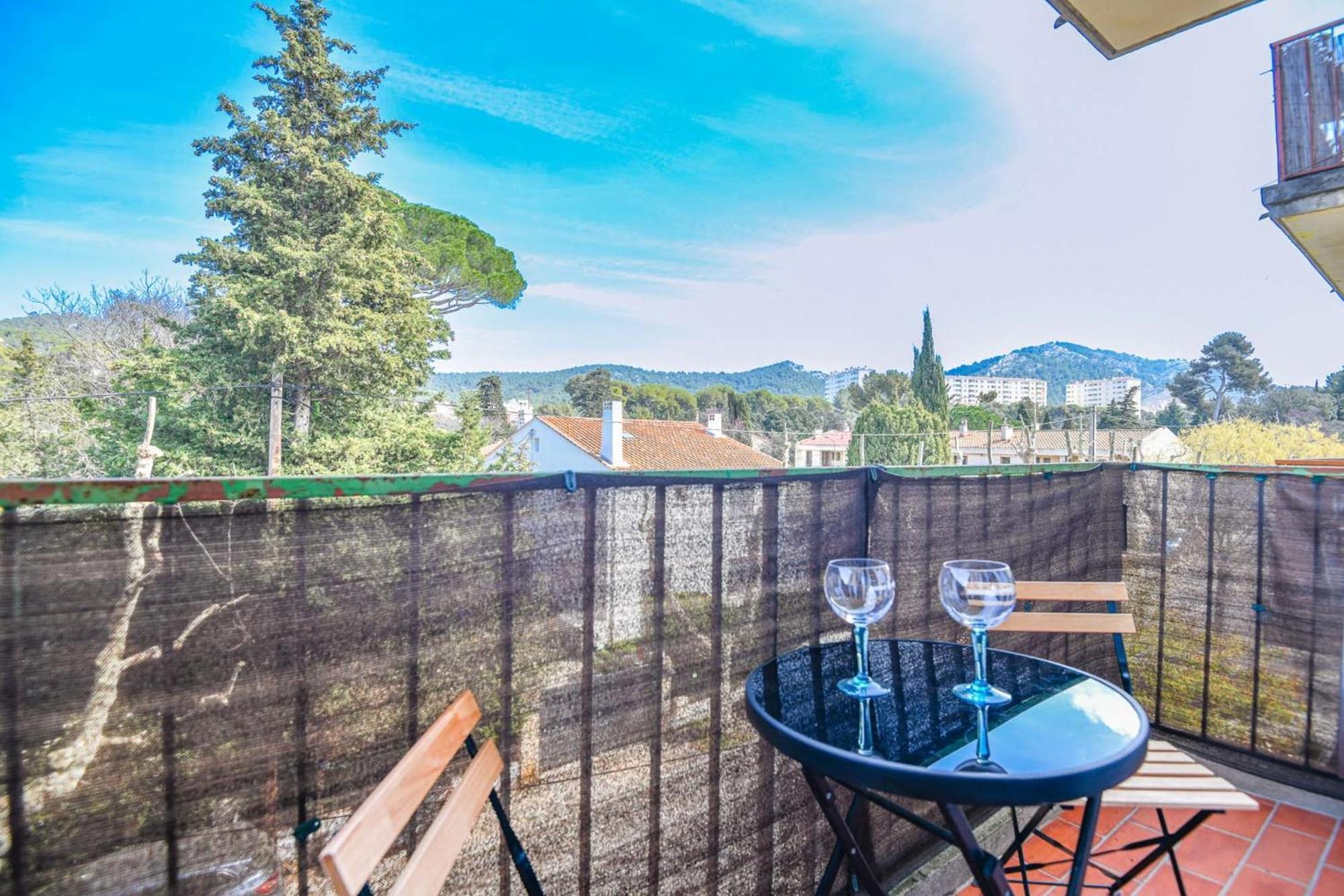 Bel Avec Balcon Et Clim Pres Des Calanques Appartement Marseille