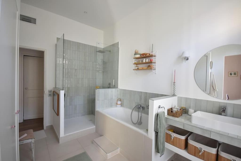 Apartment Coeur Longchamp, Grand Haussmannien *