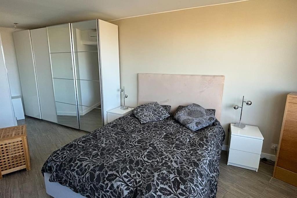 Apartment Vue Sans Vis-a-vis Marseilles