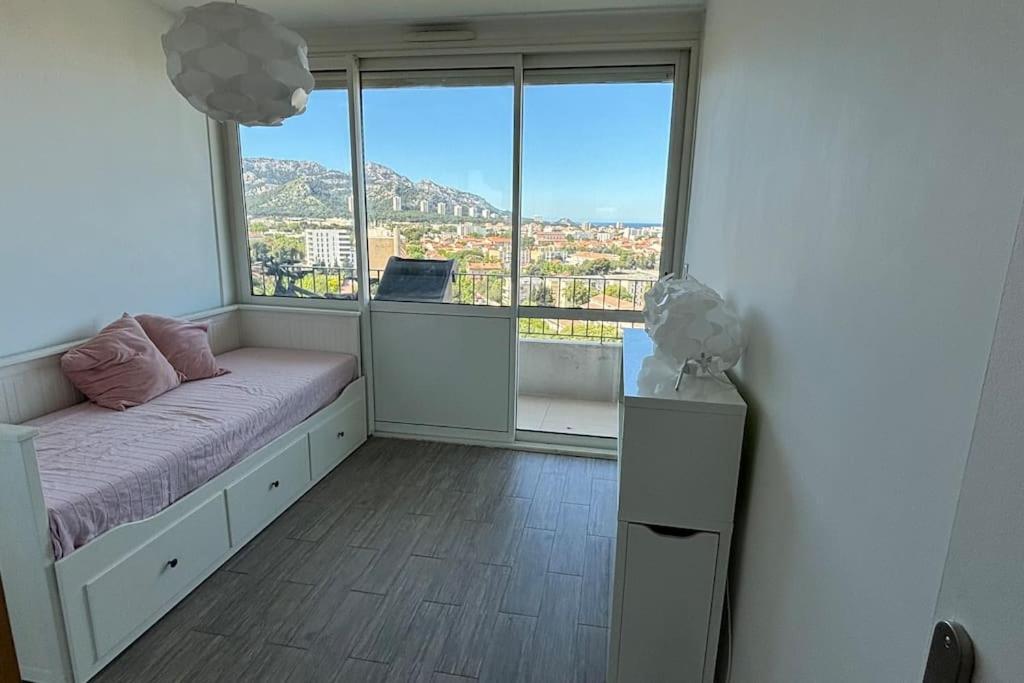 Vue Sans Vis-a-vis Apartment *