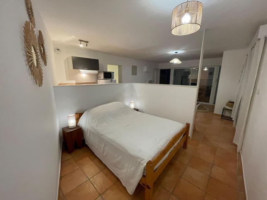 Maisonnette Calme Vue Collines Ferienhaus