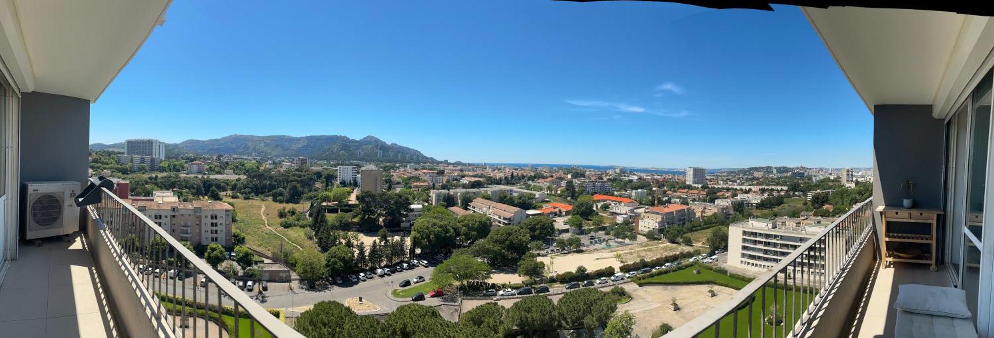Vue Sans Vis-a-vis Marseilles