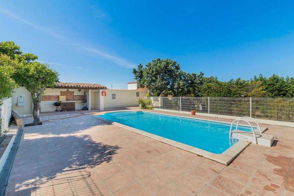 Hébergement de vacances Charmante Maison Sur *