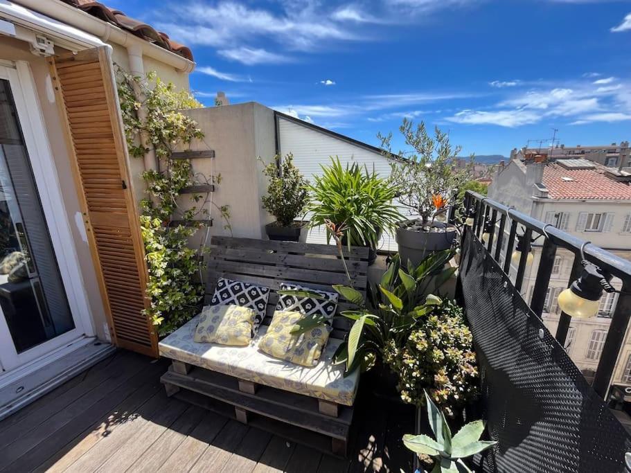 Bel Avec Terrasse Apartment *