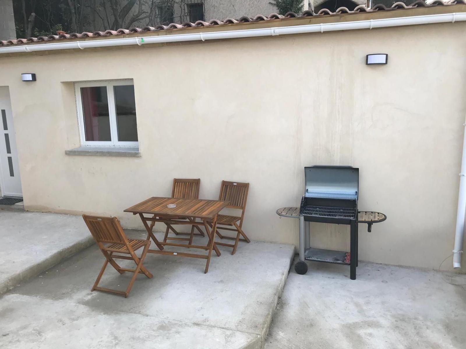 Maison d'hôtes Maisonnette Avec Jardin Piscine Non Accessible Marseille