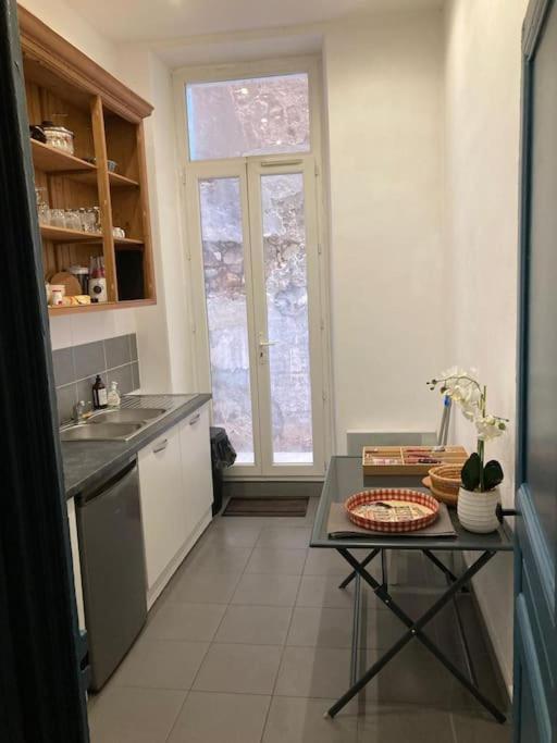 Spacieux T4 Avec Cours Privee Appartement *