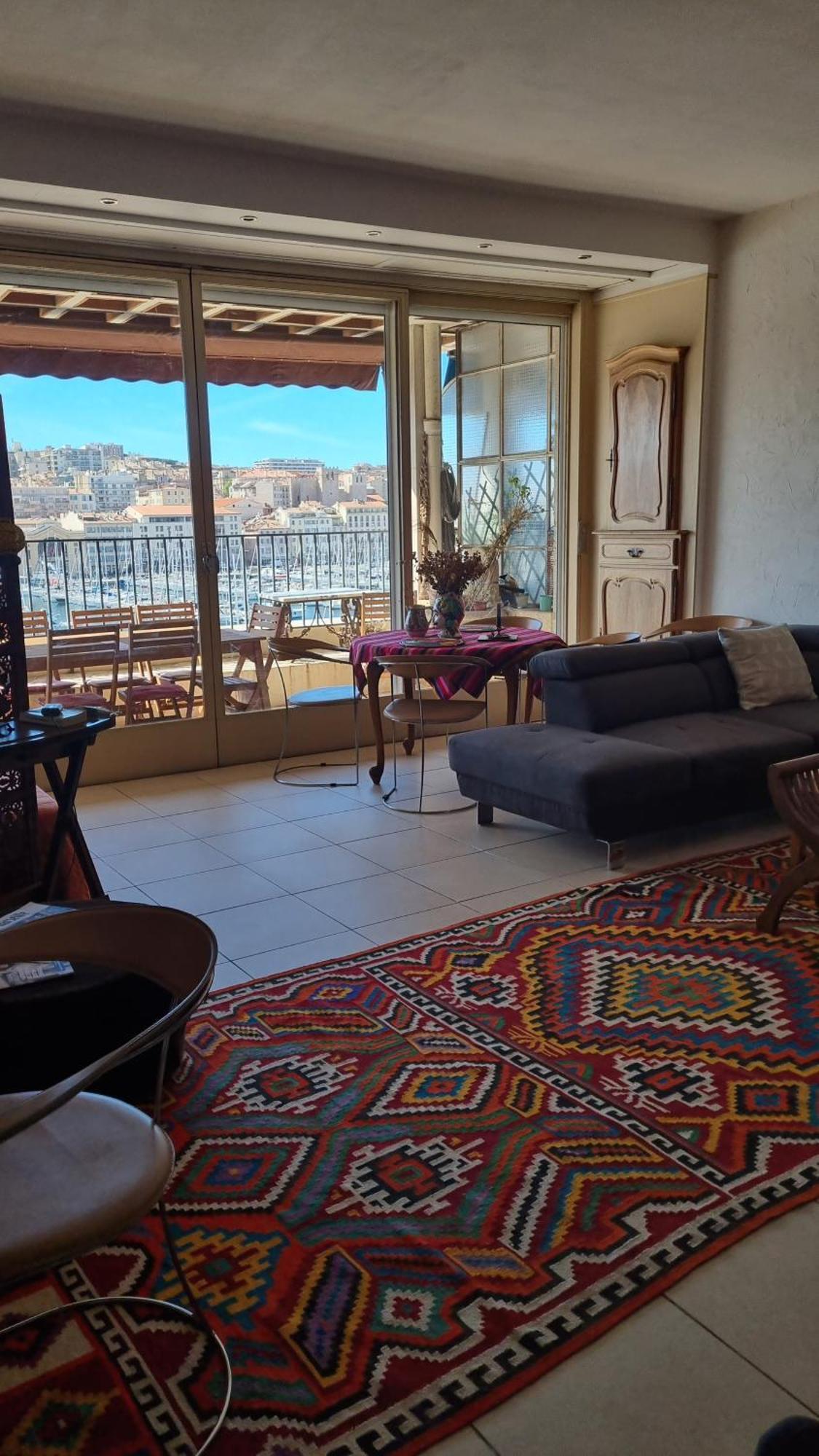 Grand T2 Surplombant Le Vieux Port Marseille