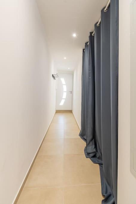 Maison Familiale Neuve Marseilles
