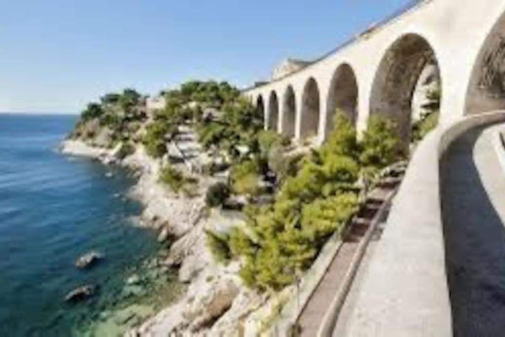 Ferienhaus Maison Familiale Neuve Marseilles