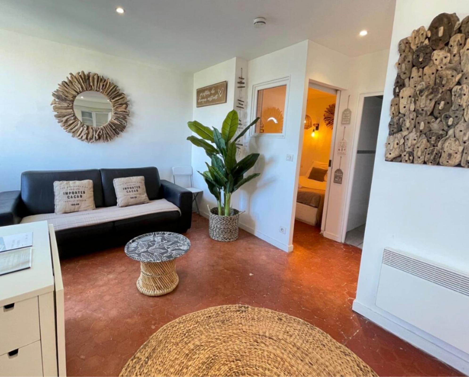 Pres Du Vieux Port Dans Le Quartier Du Panier Apartment Marseilles