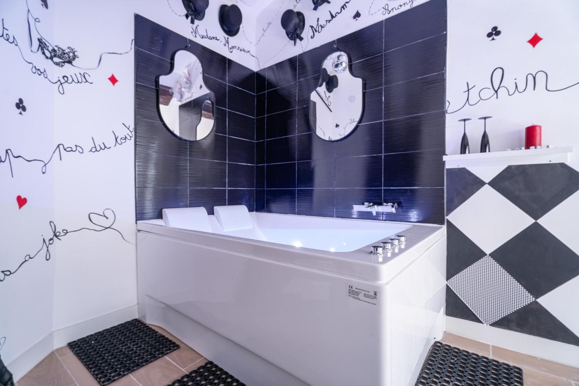 Le Poker Jacuzzi Marseille