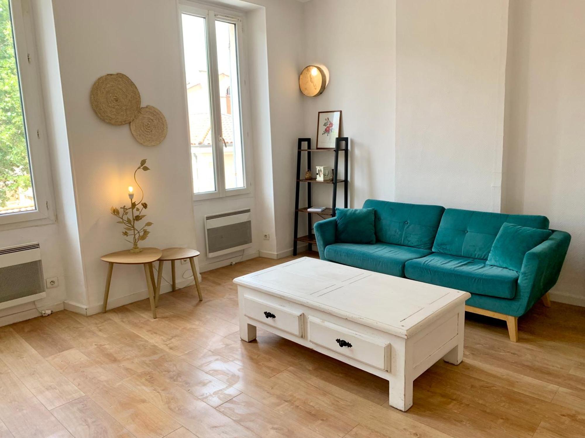 Petit Nid Proche De La Et Du Port Appartement