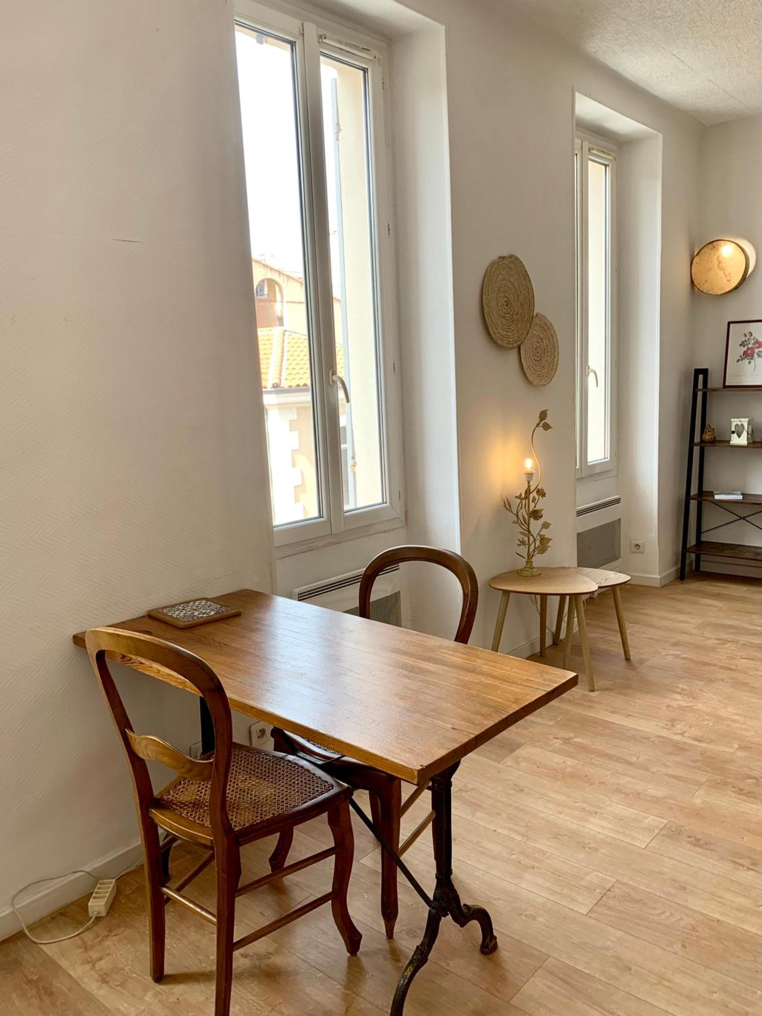 Petit Nid Proche De La Et Du Port Appartement