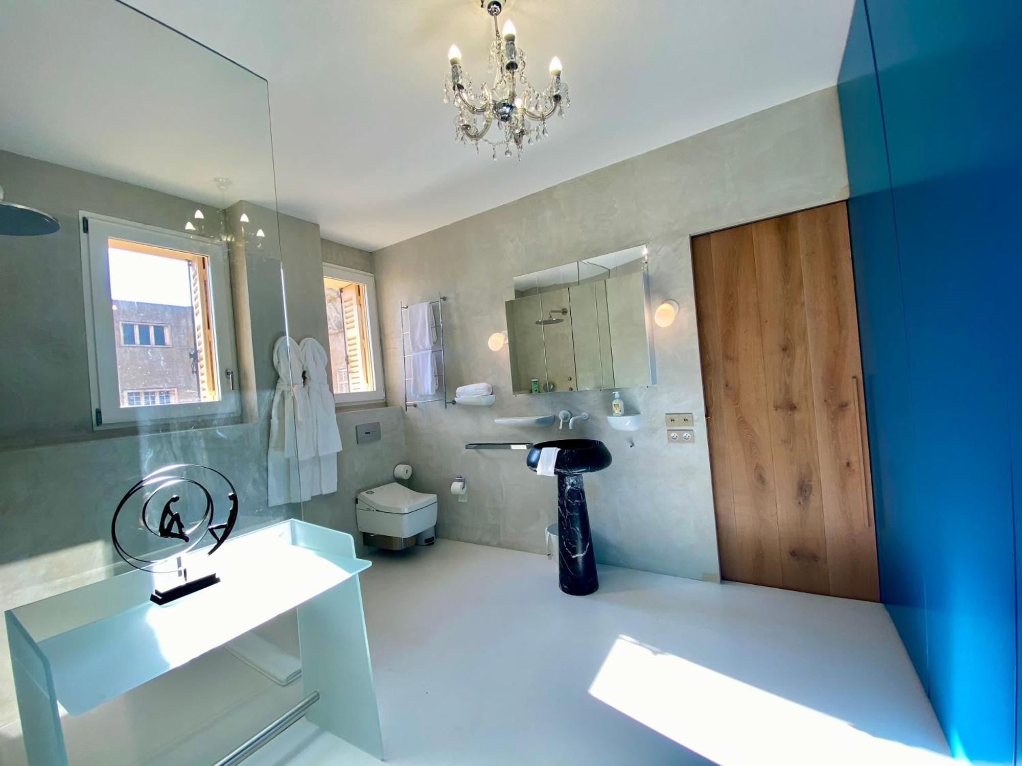 Click! Magical Views Notre-dame, Vieux Port & Rooftops - Walk To Apartment *