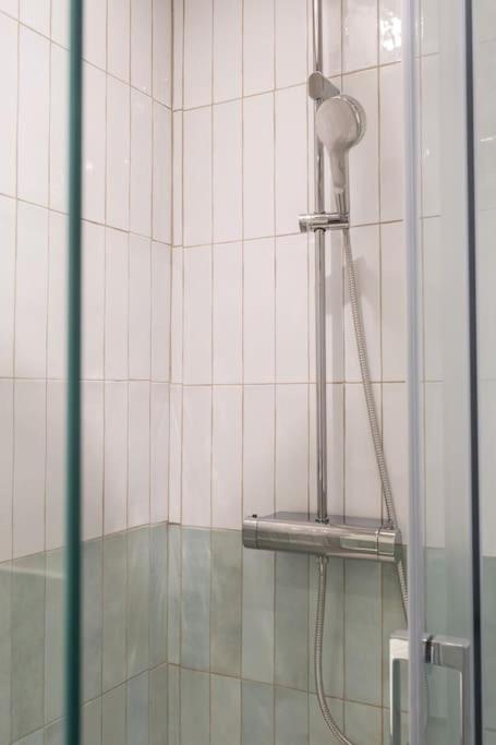 Appartement Le Mistral - 2 Min Du Vieux Port Sur Rue Pietonne - Les Freres De La Loc' Marseille