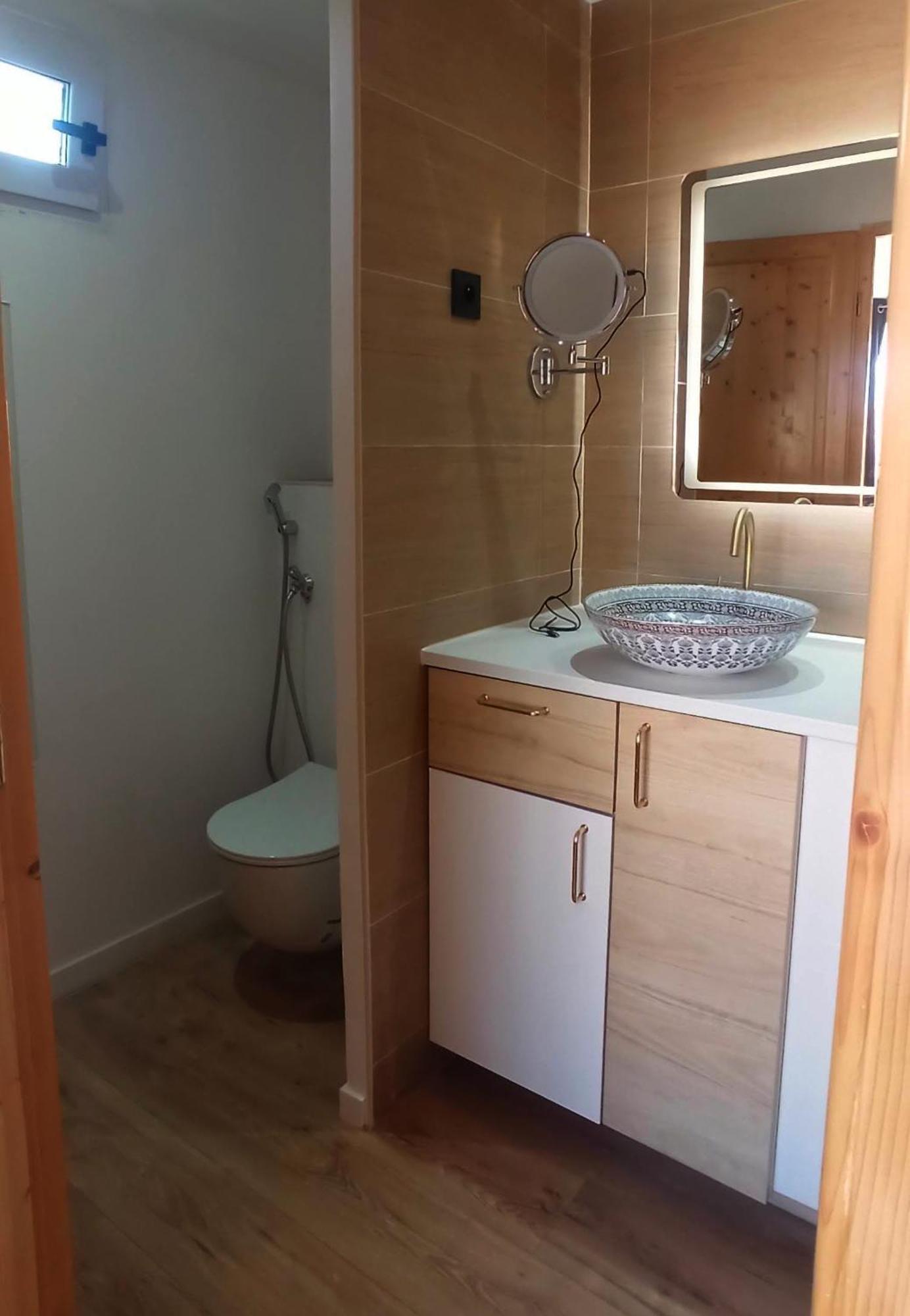 Appartement Penthouse 2 Pieces Avec Terrasse Vue A 150 M De La