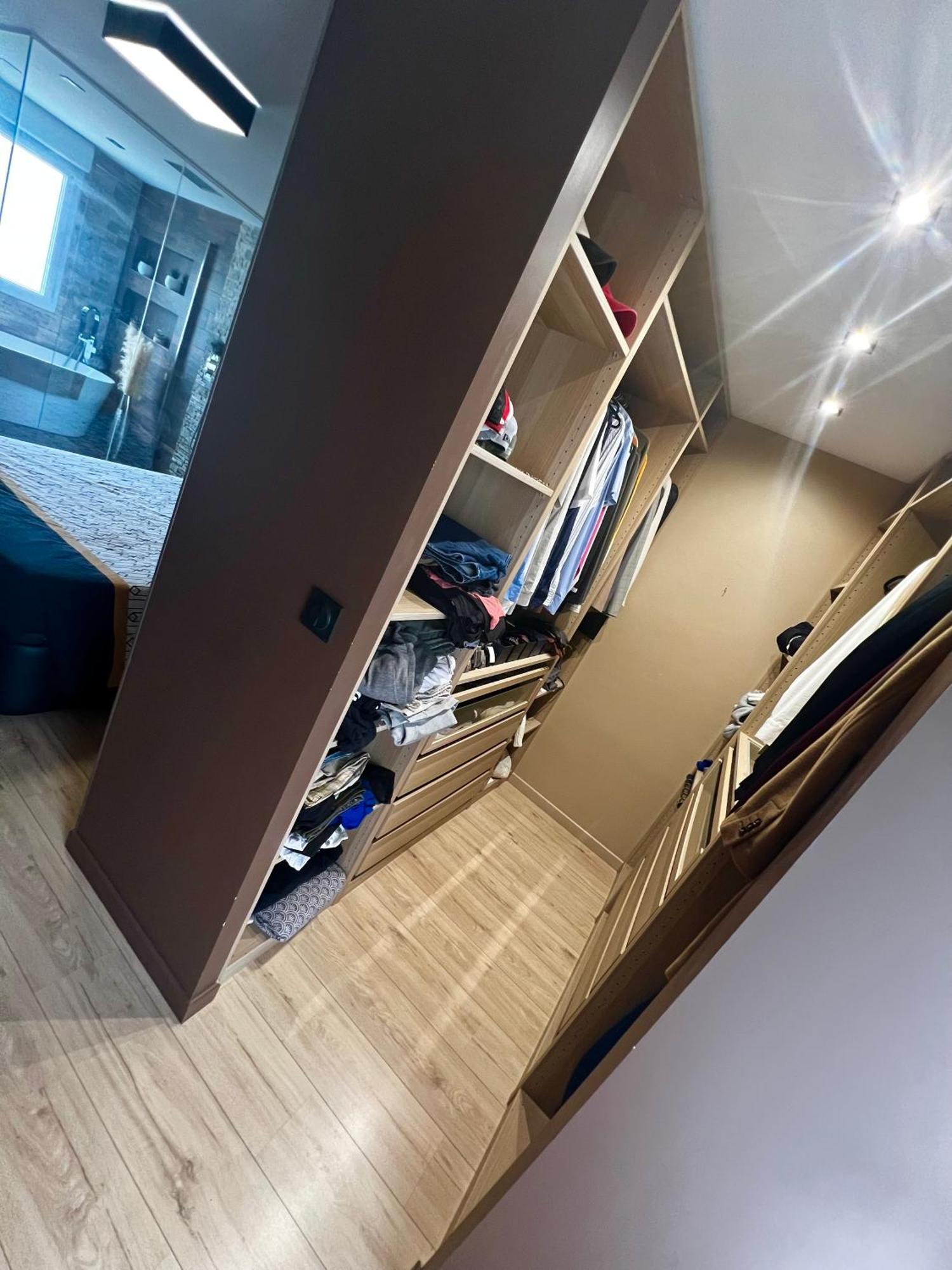 Luxueux Design Architecte Equipes 85m2 Sur 2 Niveaux 2 Terrasses De 16m2 Marseilles