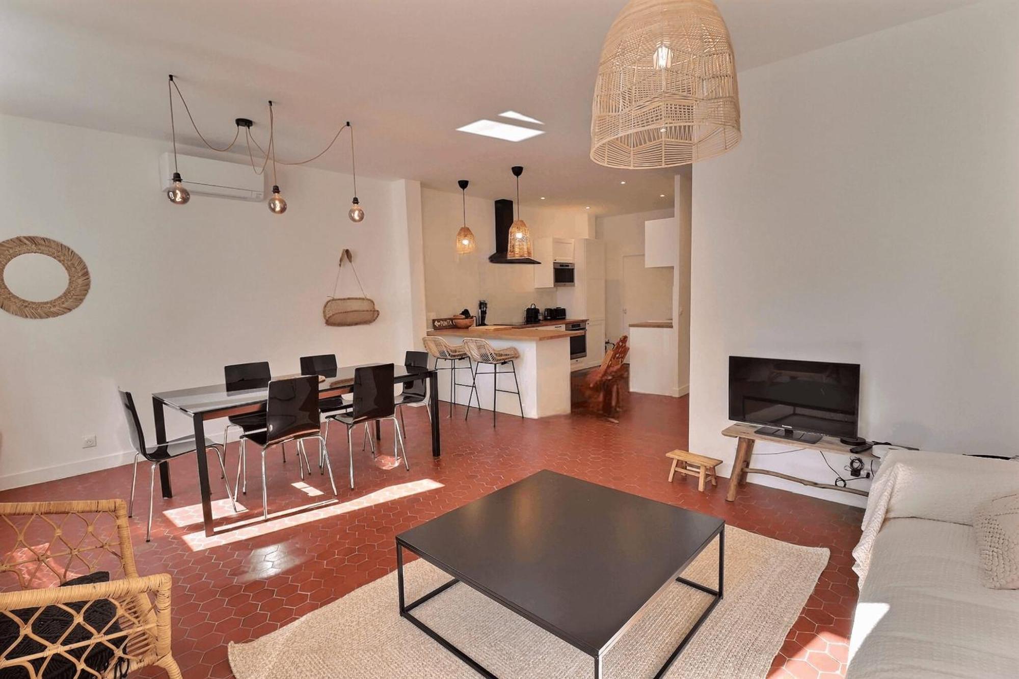 Spacious T3 In The Heart Of Apartment Marseille