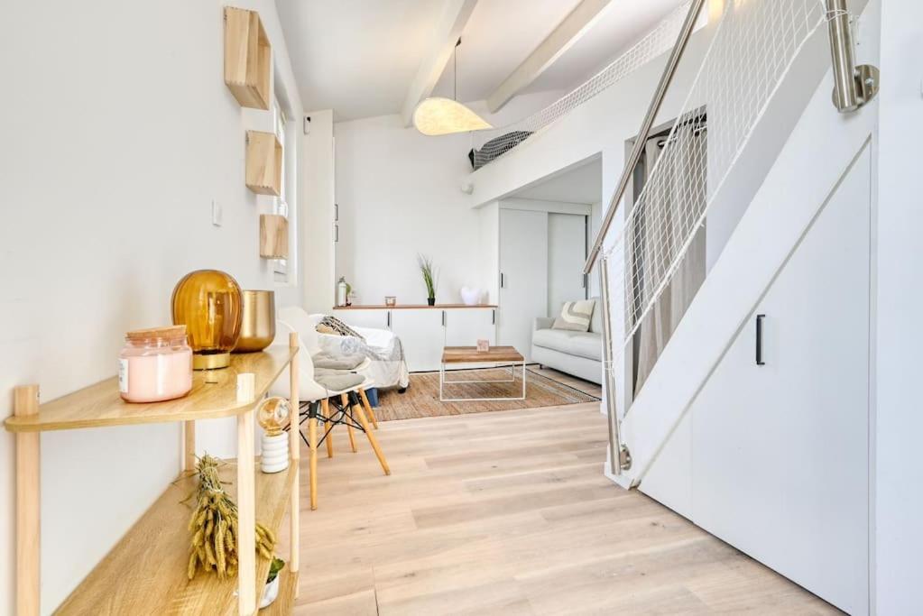 Appartement Coquet En Bord De Et Corniche