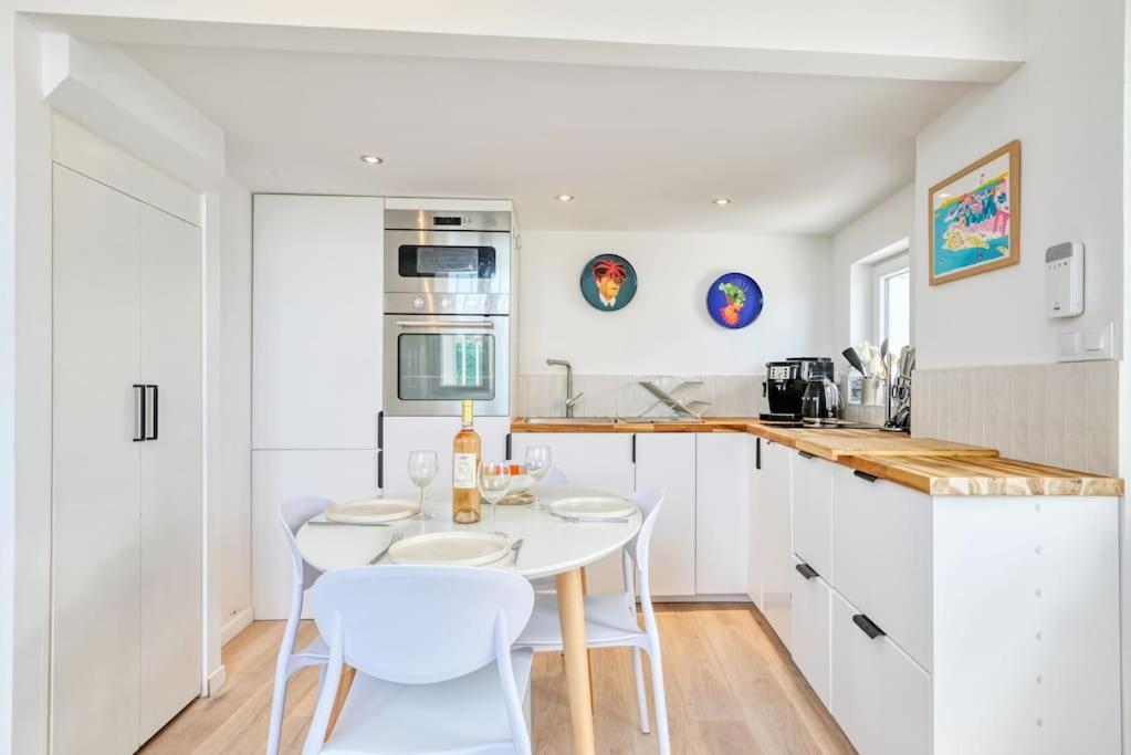 Coquet En Bord De Et Corniche Appartement