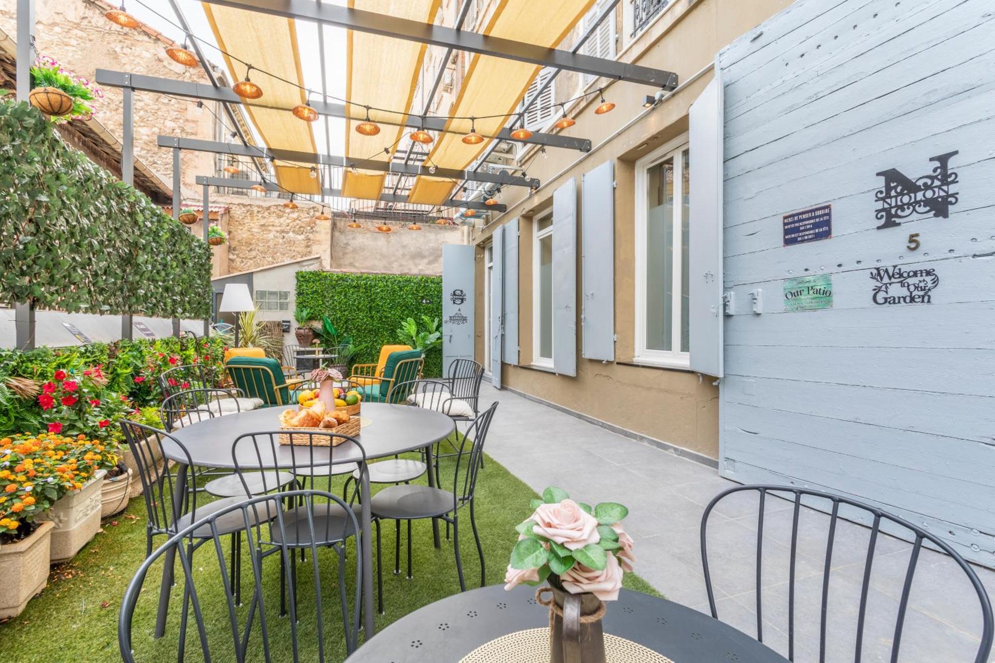 Adira Montgrand 2 Etoiles Appartement