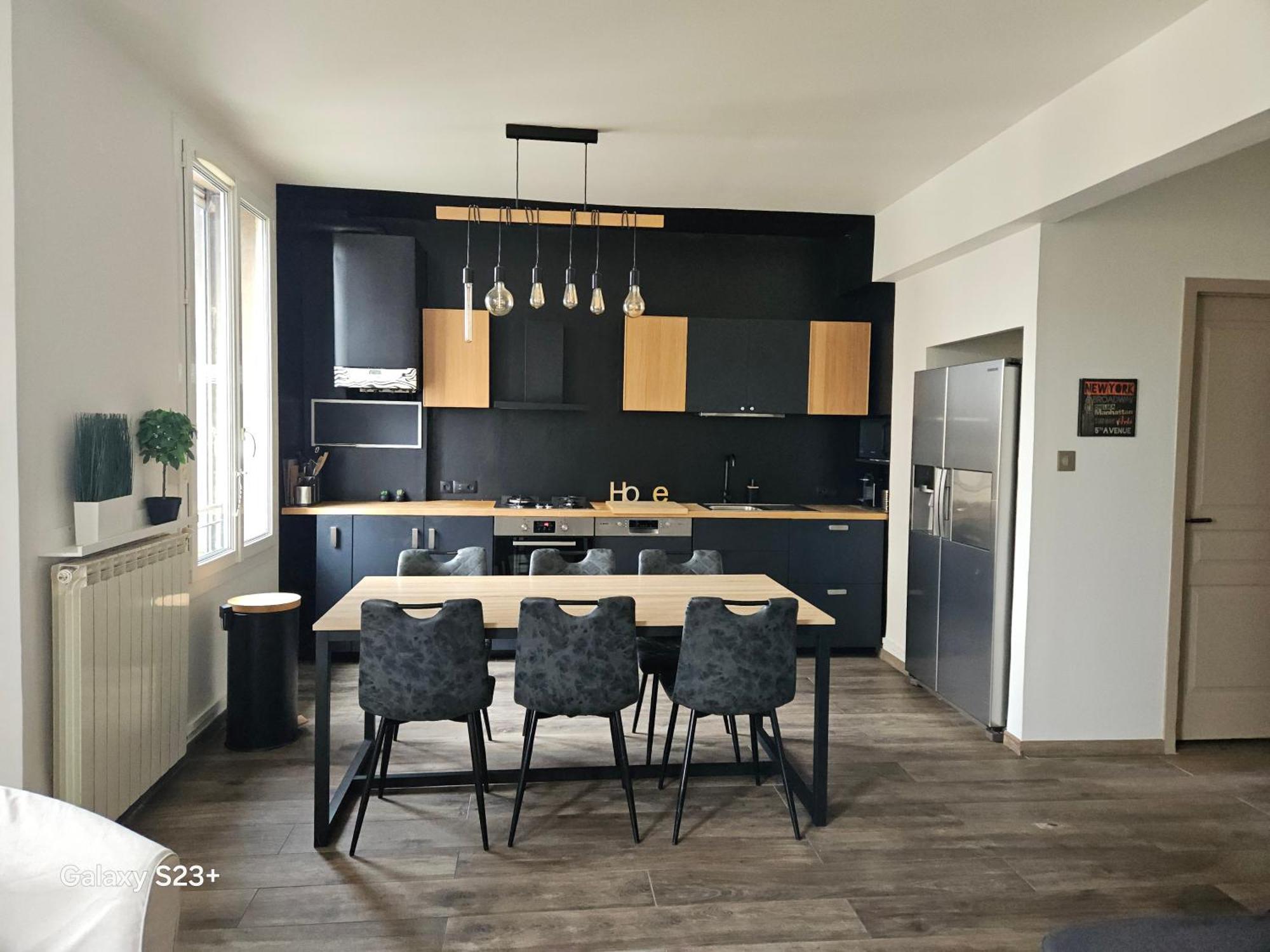 Appartement 3 Avec Terrasse 18m - 8 Pers - 1 Place De Parking Marseille