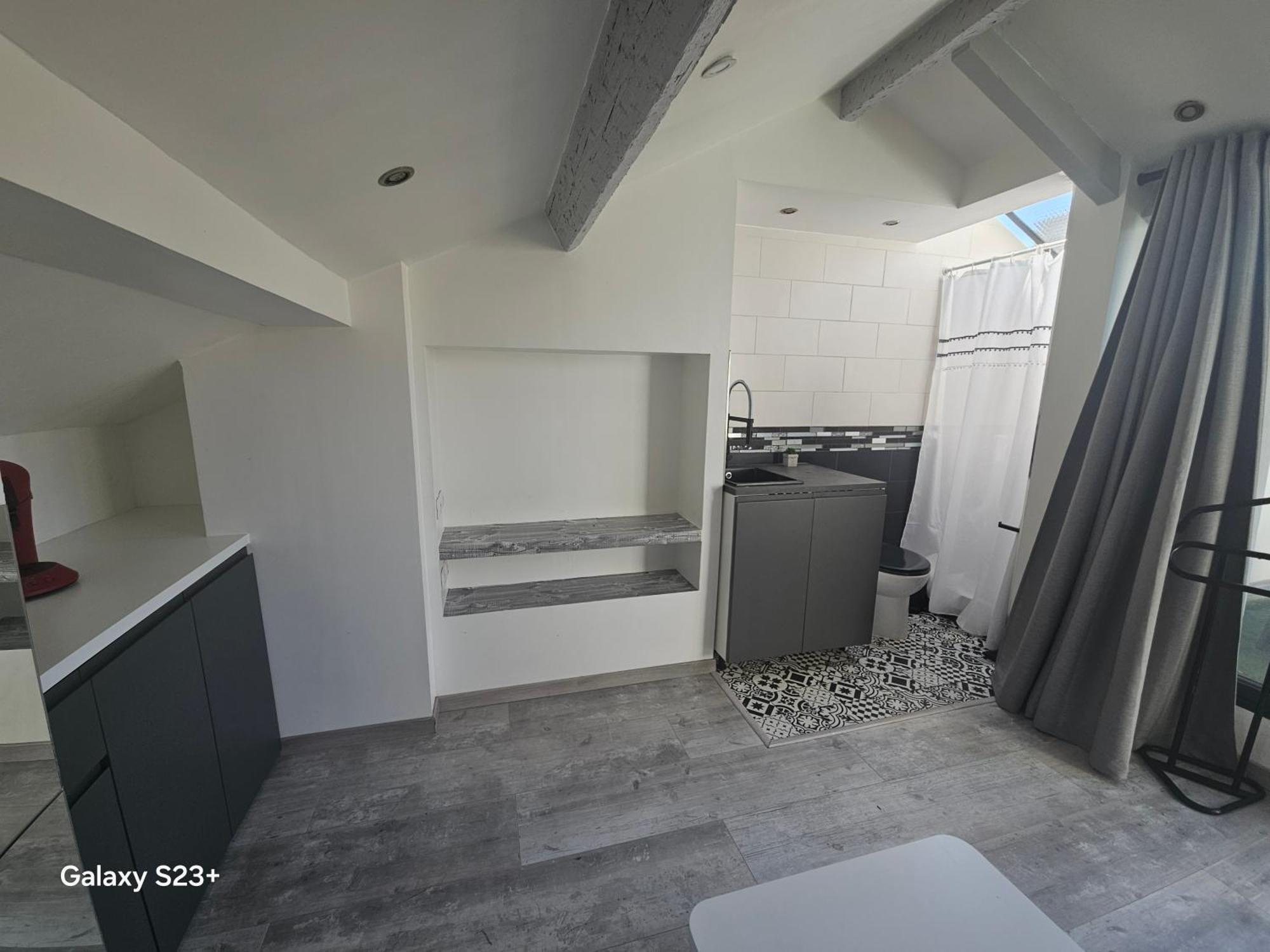 3 Avec Terrasse 18m - 8 Pers - 1 Place De Parking Appartement Marseille