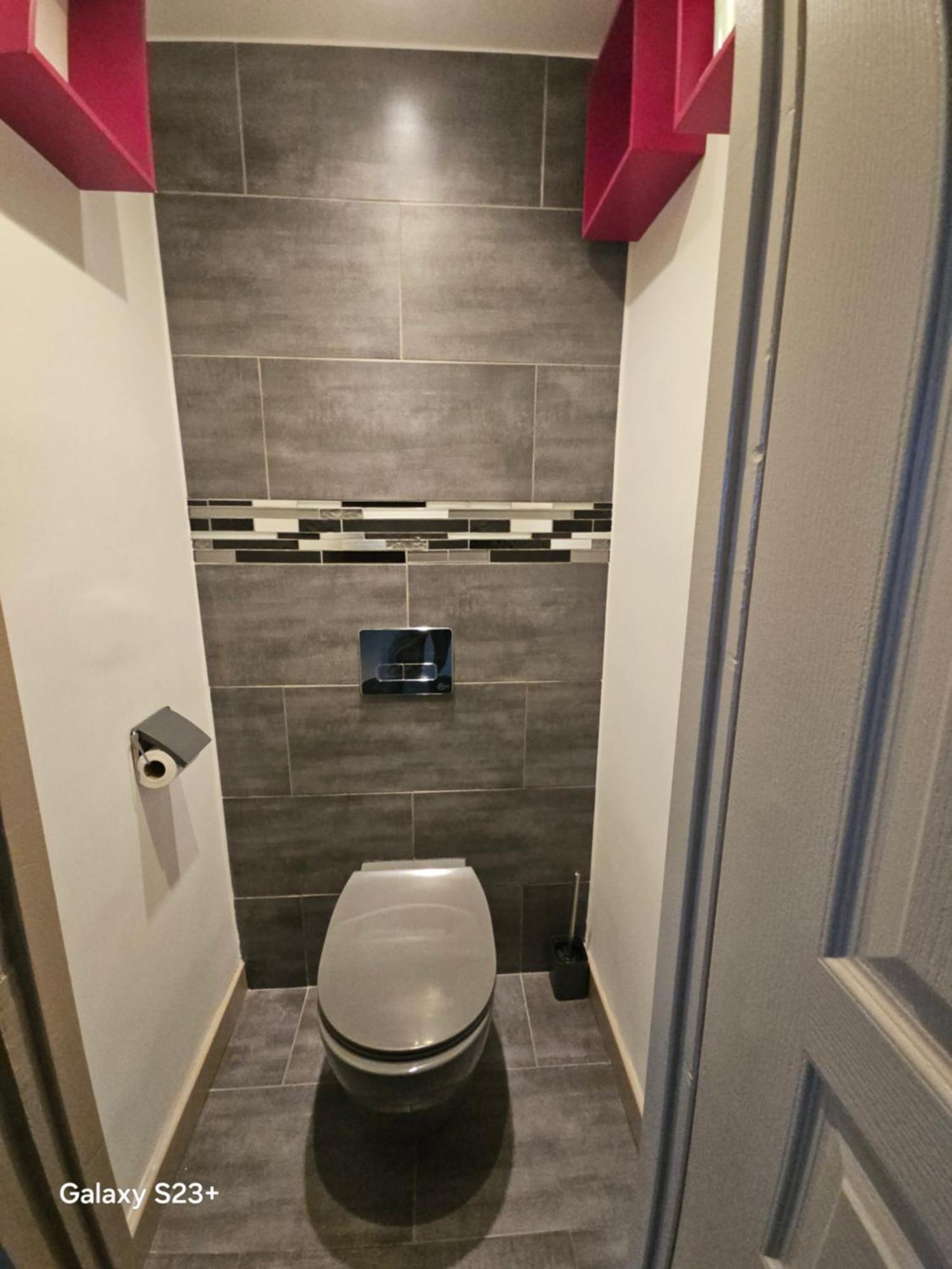 Appartement 3 Avec Terrasse 18m - 8 Pers - 1 Place De Parking Marseille