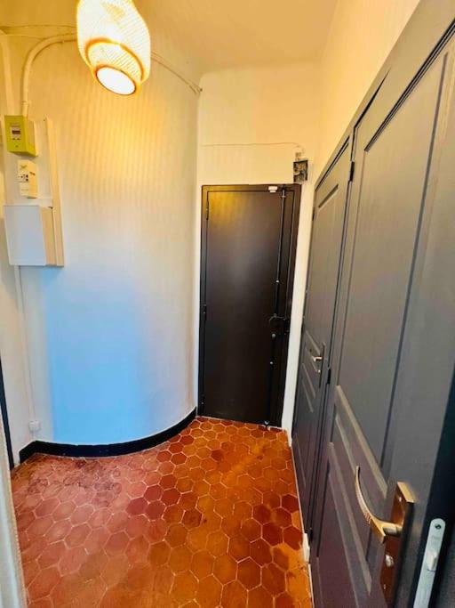 Joliette, T2 , Hopital Europeen 13002 Appartement *