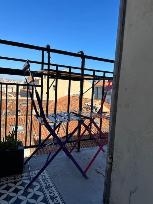 Sur Les Toits Du Vieux Port *