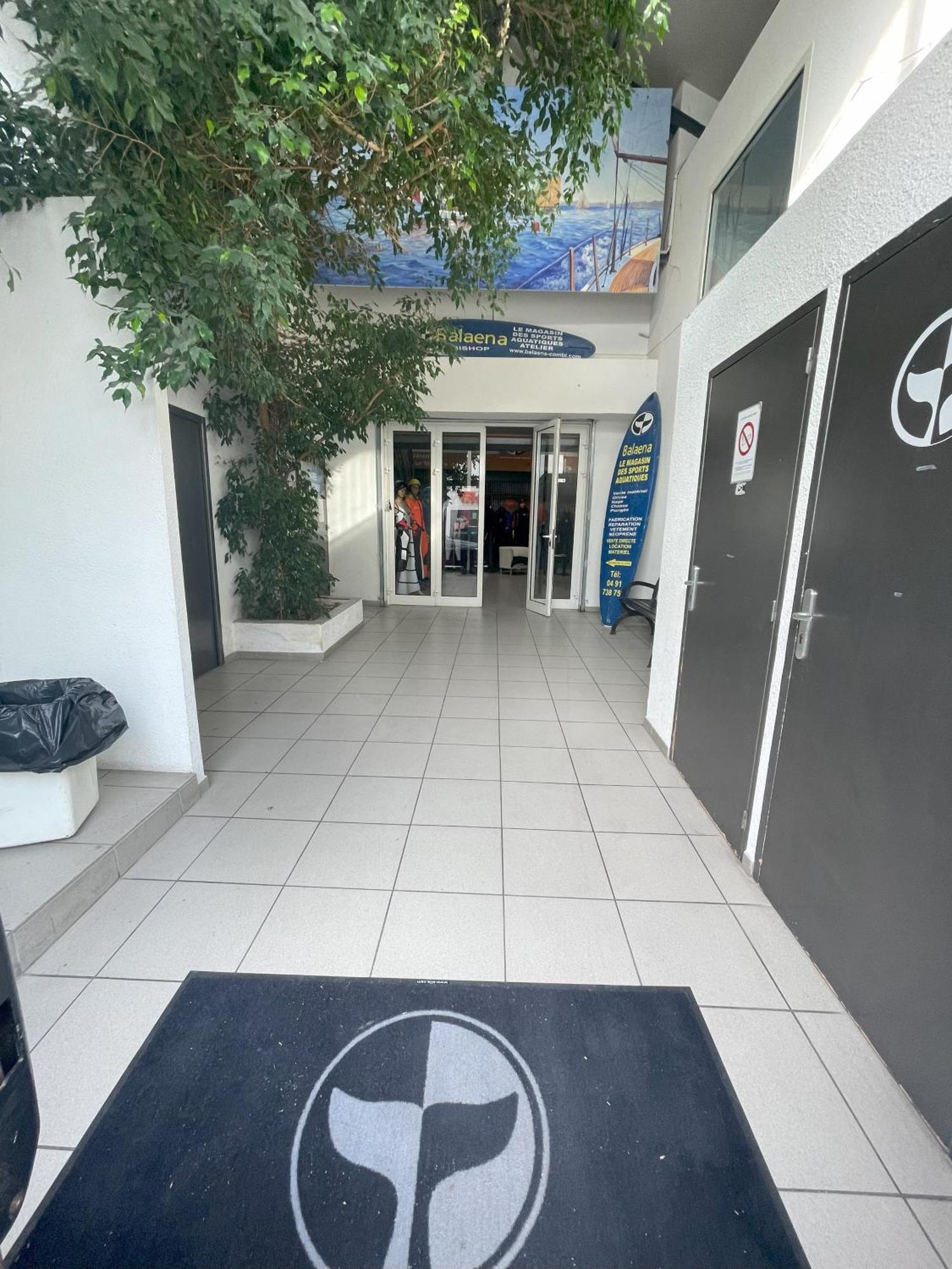 Balaena Hostel Marseilles