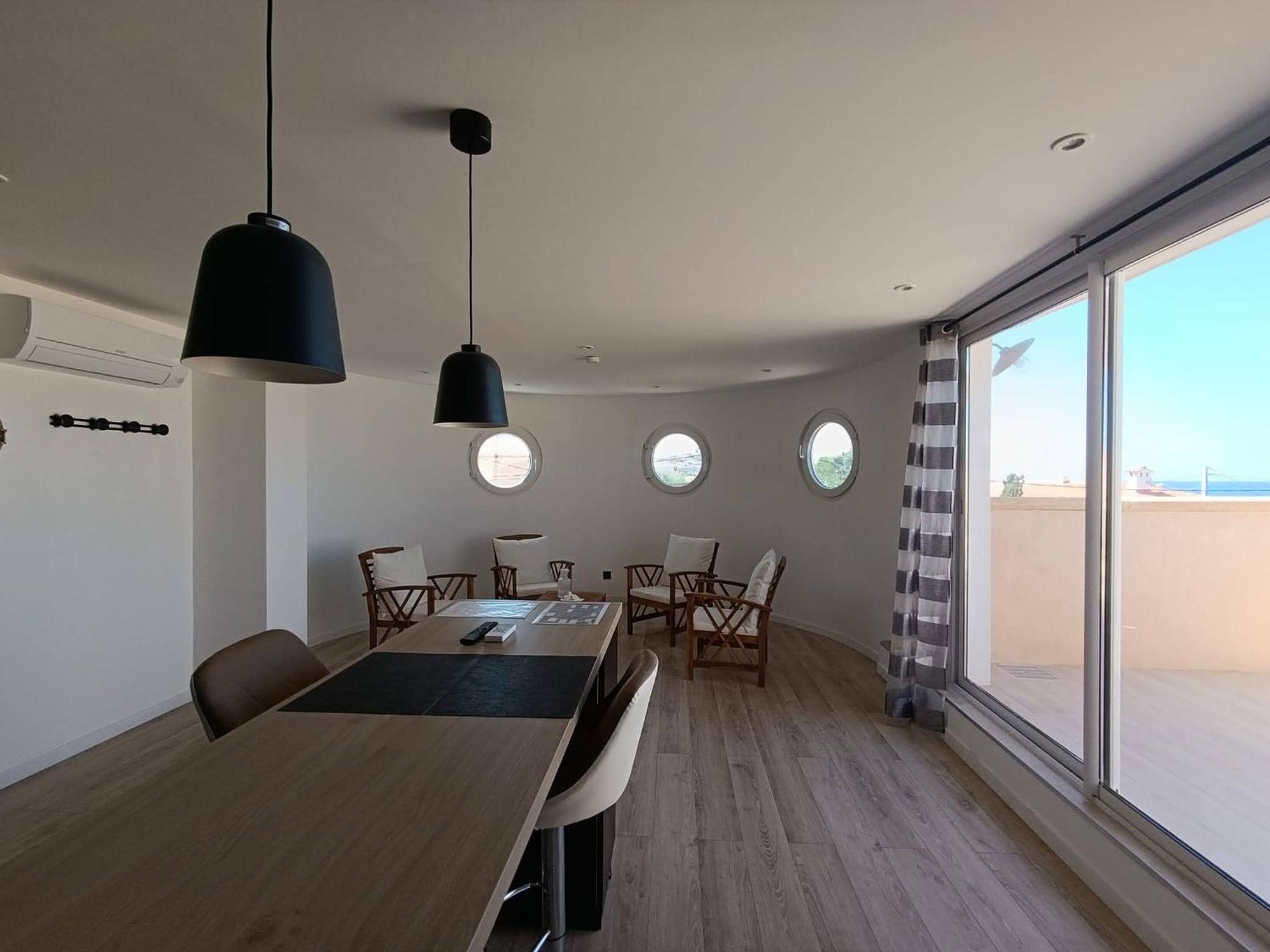 Penthouse 2 Pieces Avec Terrasse Vue A 150 M De La Appartement *