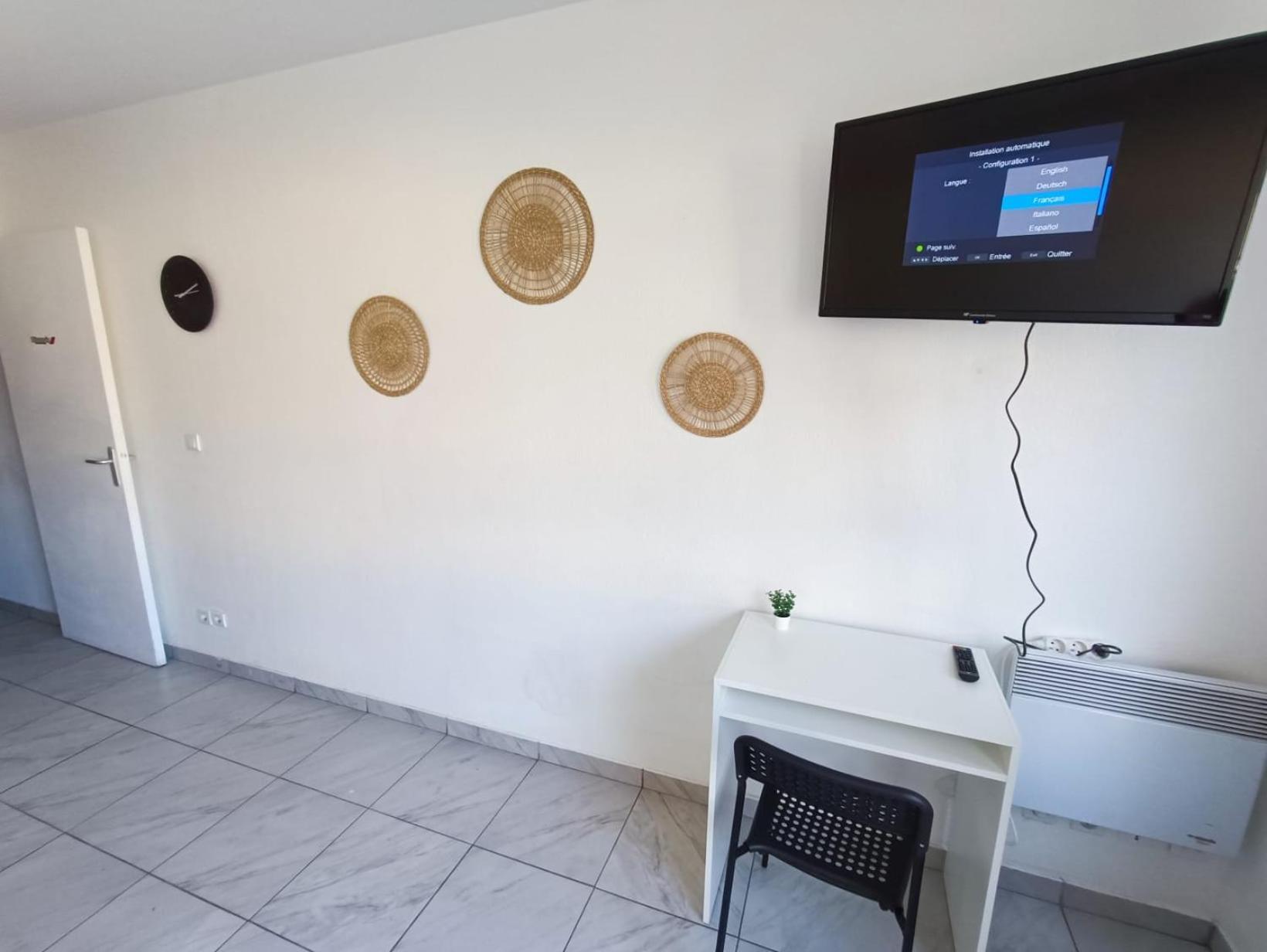 Apartment Tout Equipe A 6min De St Charles *