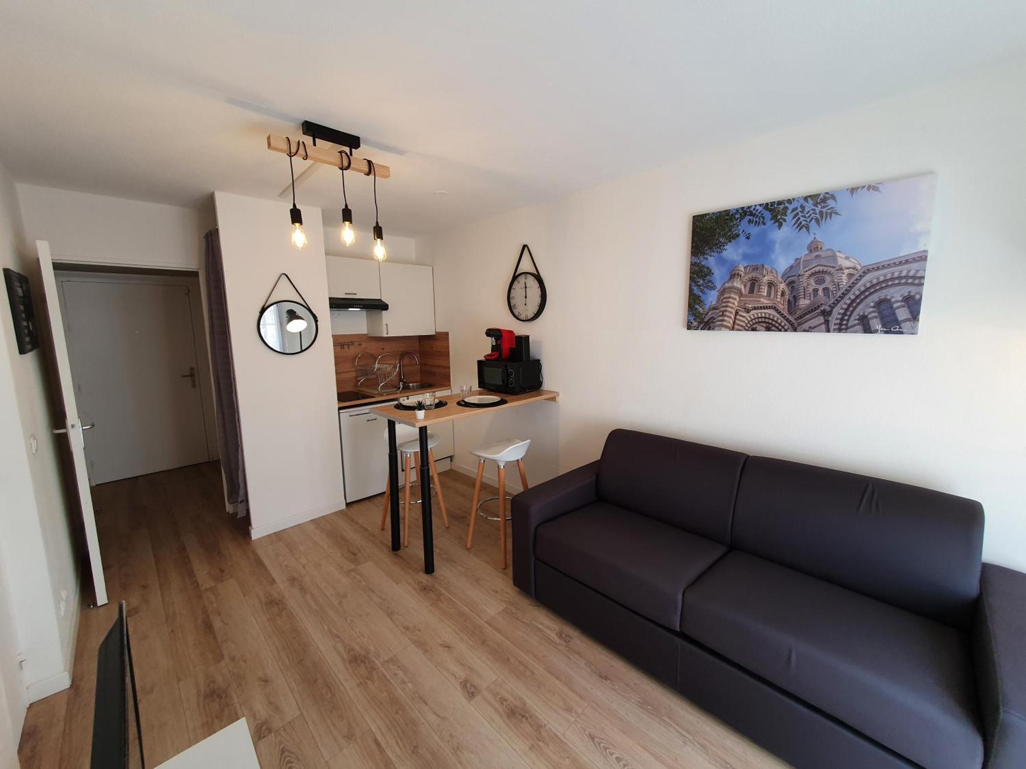 Apartment Tout Equipe A 6min De St Charles