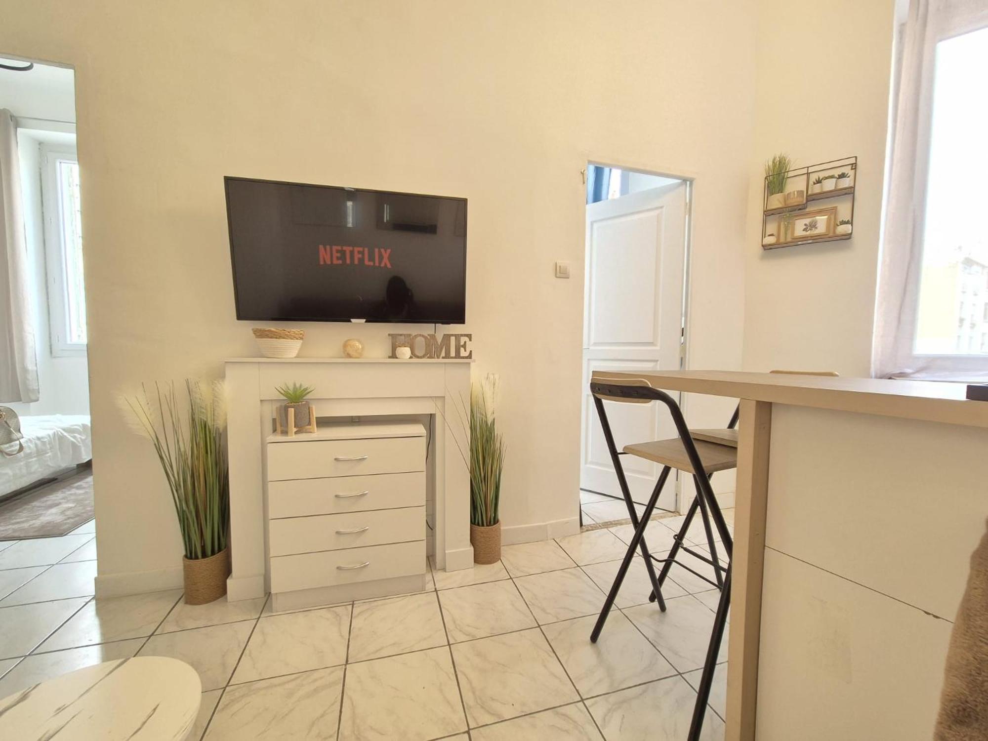 Cosy T-3 Proche Velodrome,plages Idealement Situe Apartment Marseille