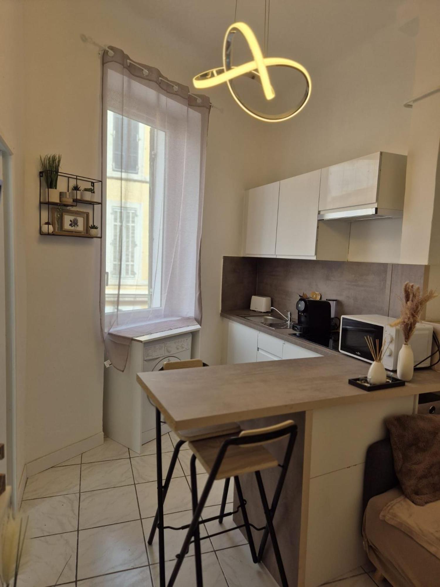 Apartment Cosy T-3 Proche Velodrome,plages Idealement Situe