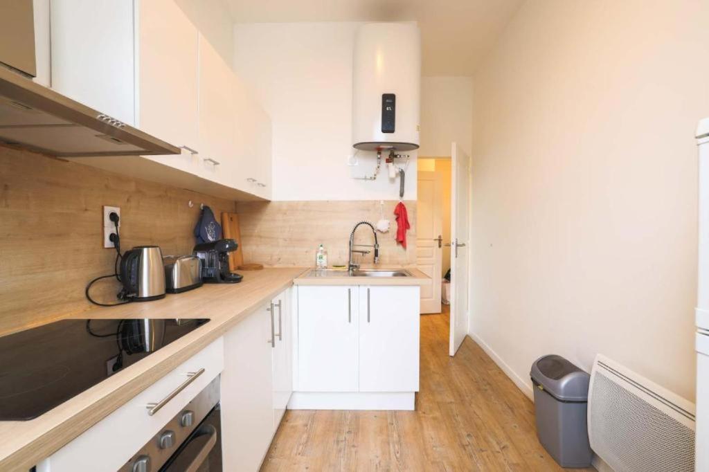 Apartment Equipe 5 Couchages Marseilles