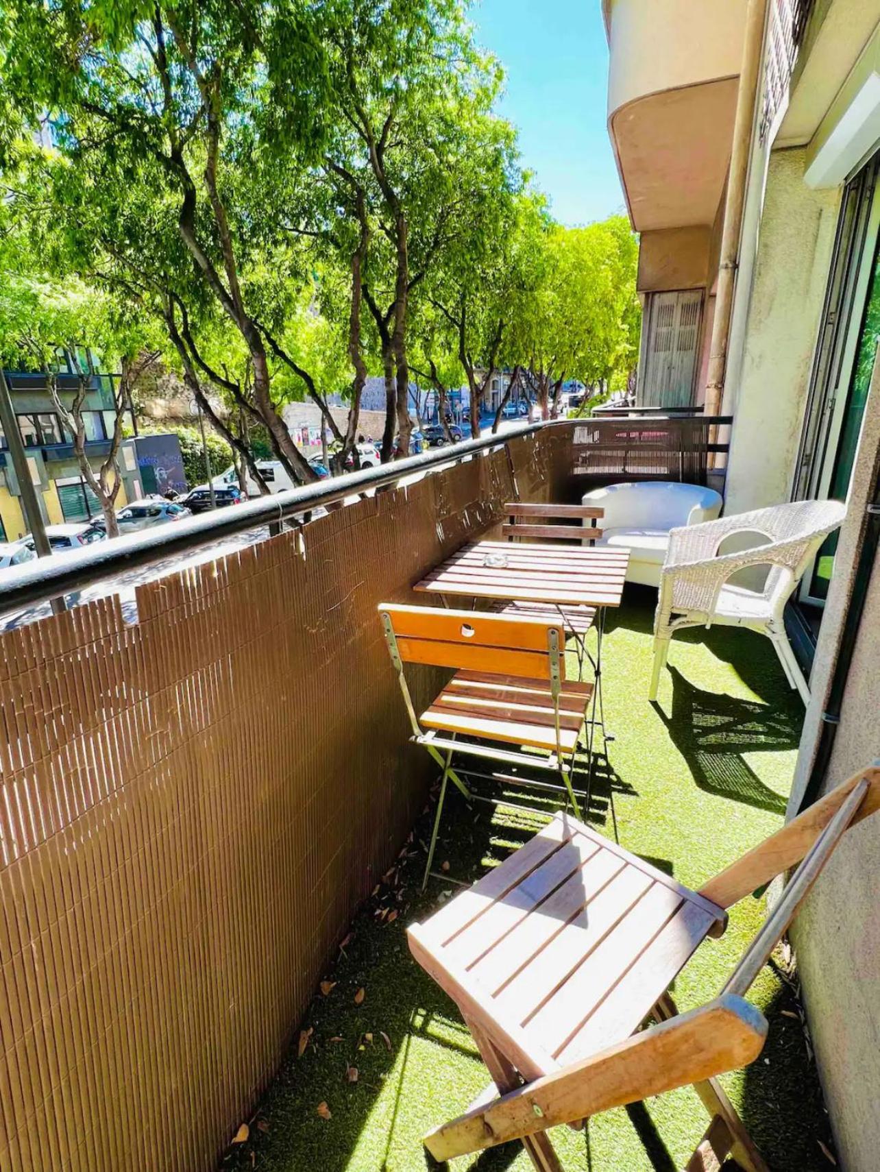 Beau T3 Neuf Proche Vieux-port A La Place Corderie Marseille