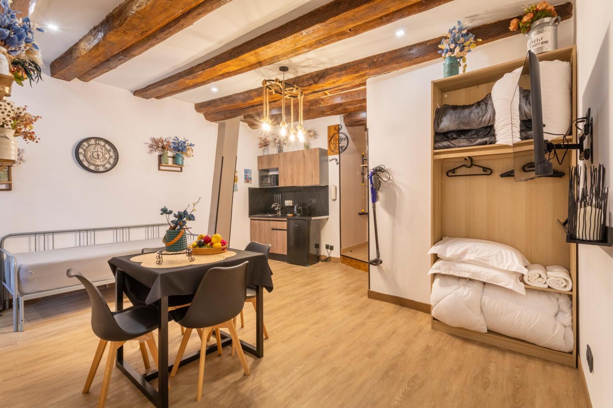 Adira Panier 2 Etoiles Apartment Marseille