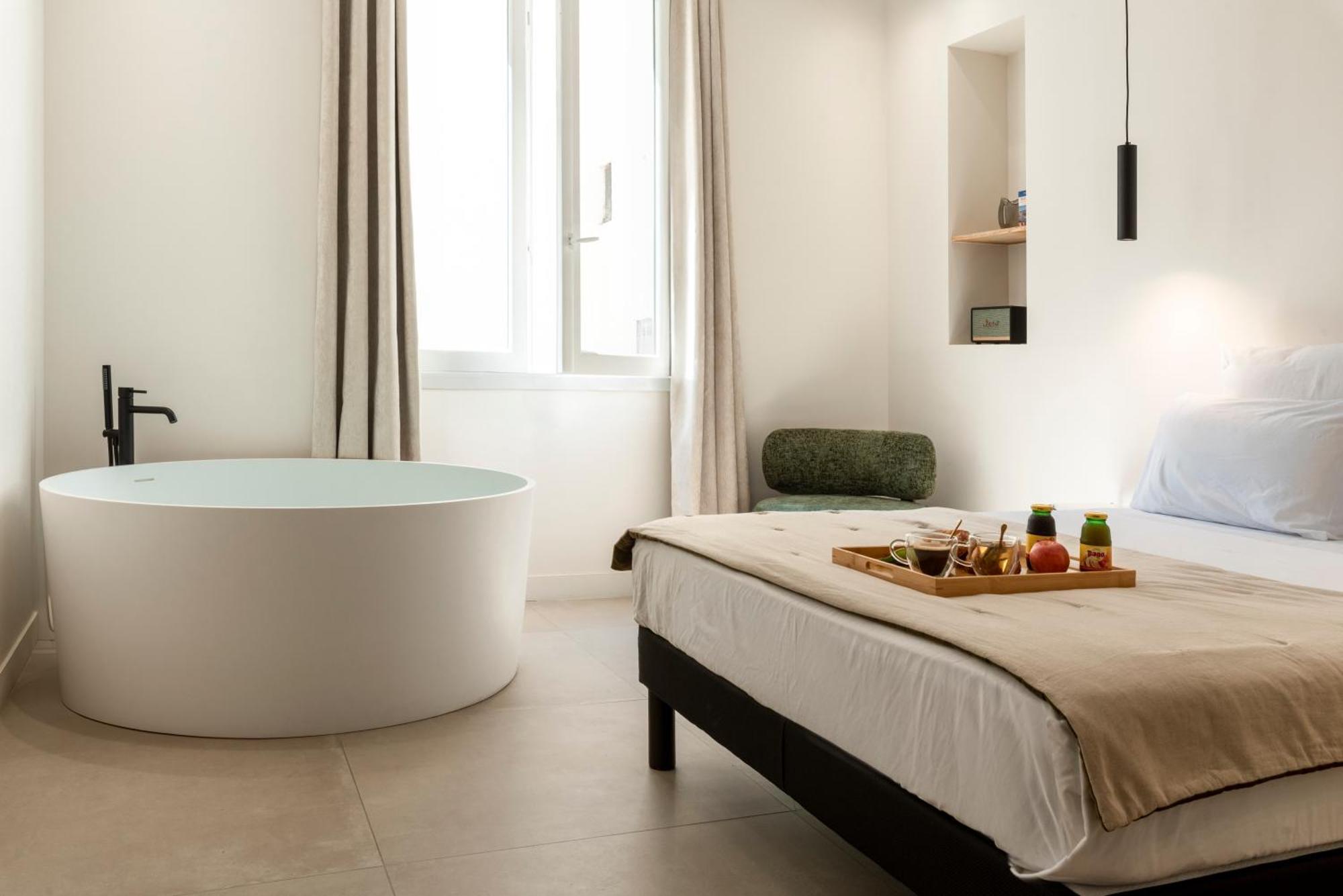 Mouchki Hotel Marseilles