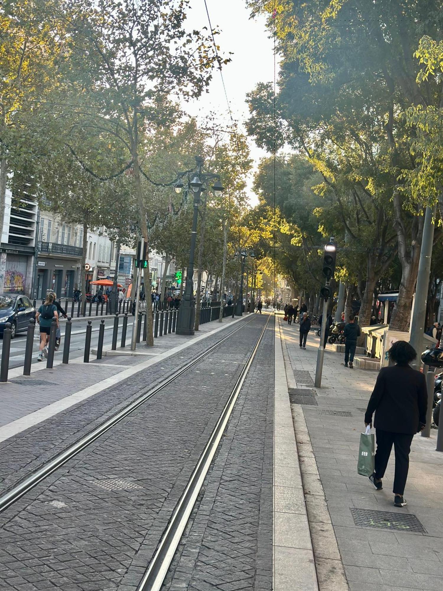 La Canebiere Au Plein Centre-ville De * Marseille
