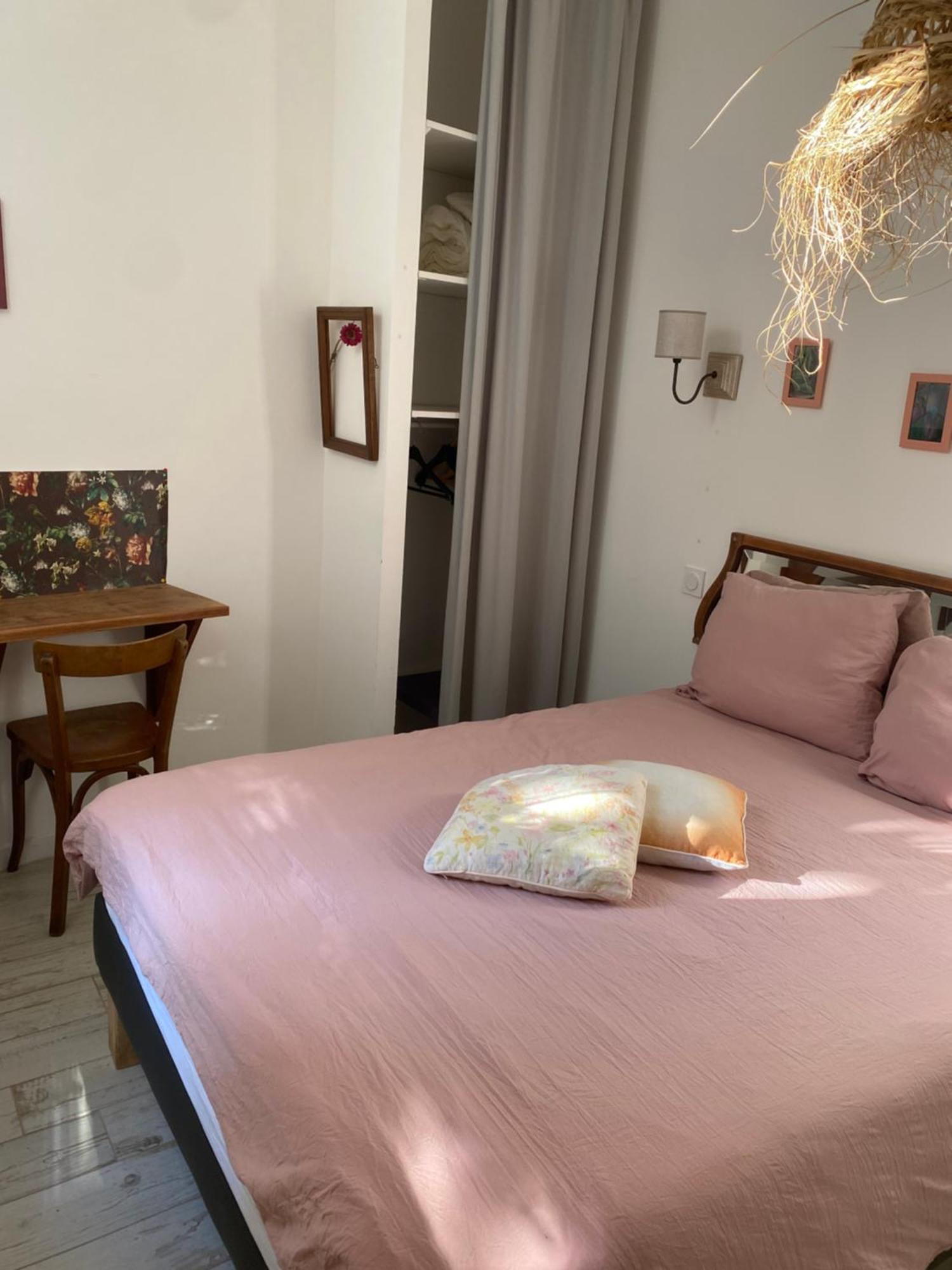 Gasthof Bnb Jardin Vieux Port Panier