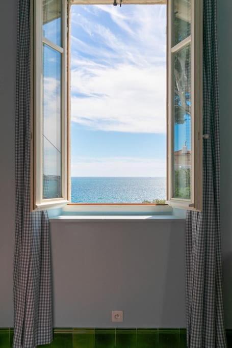 Medje, Corniche Kennedy A 100m La Mer Villa *