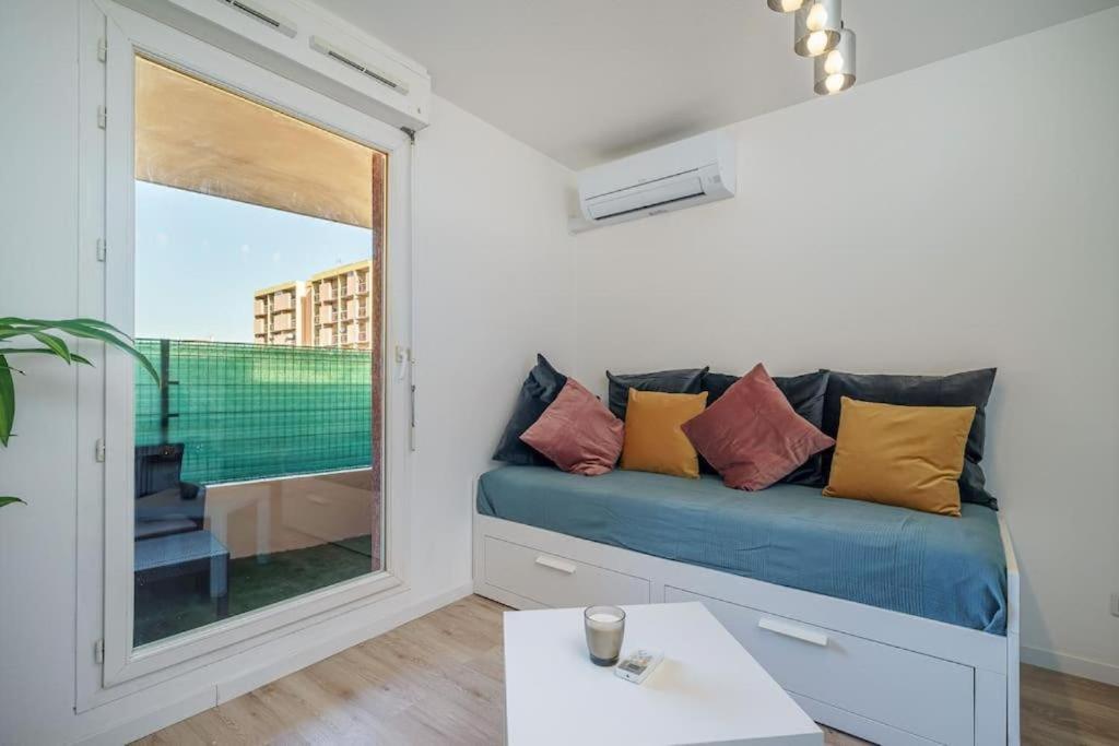 Climatise Avec Terrasse Equipe A 5min De La Gare St Charles Apartment Marseilles