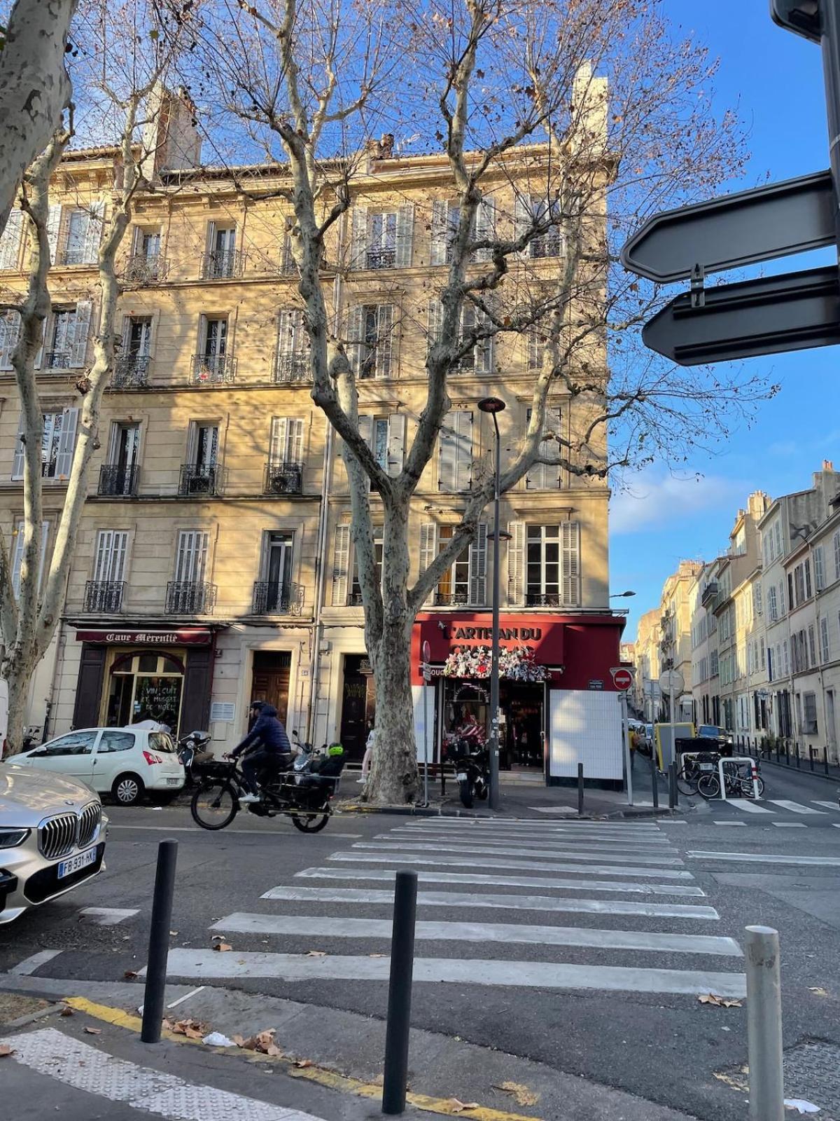 Au Coeur Du Camas Marseille