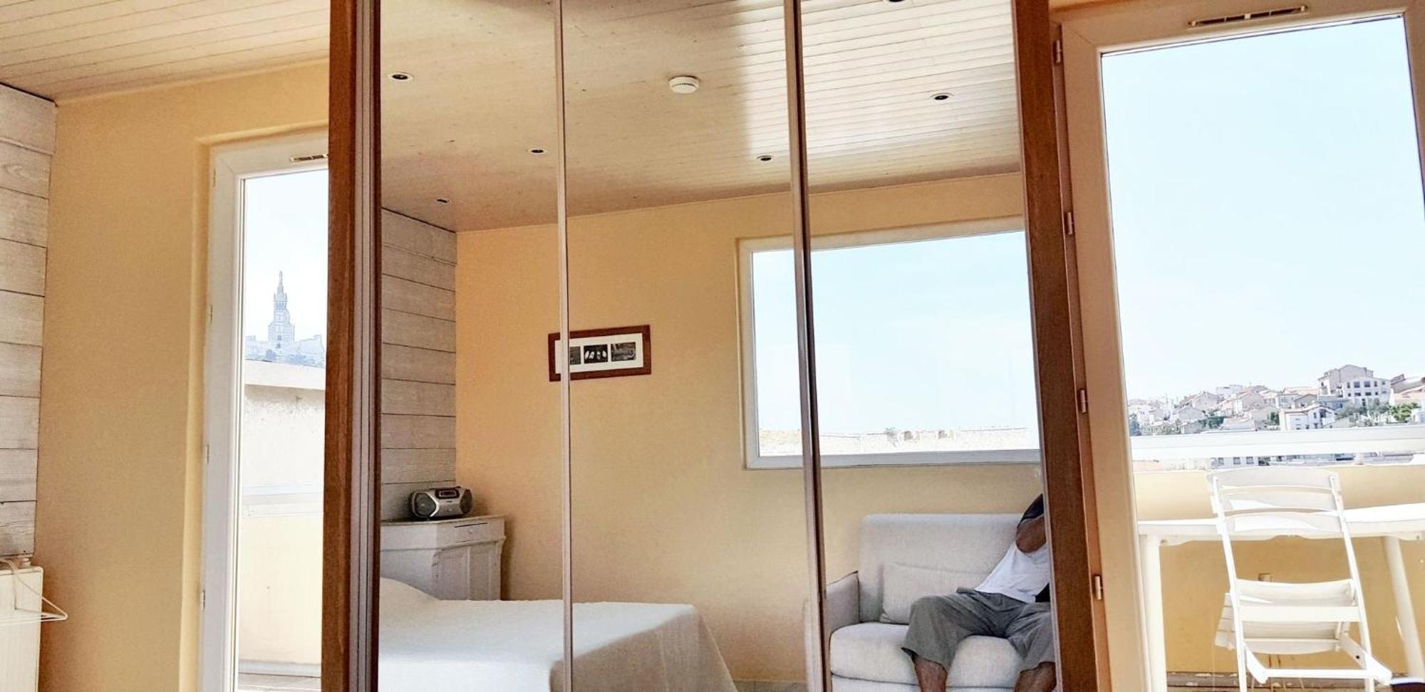 Avec Vue Sur A 25 M² Marseilles