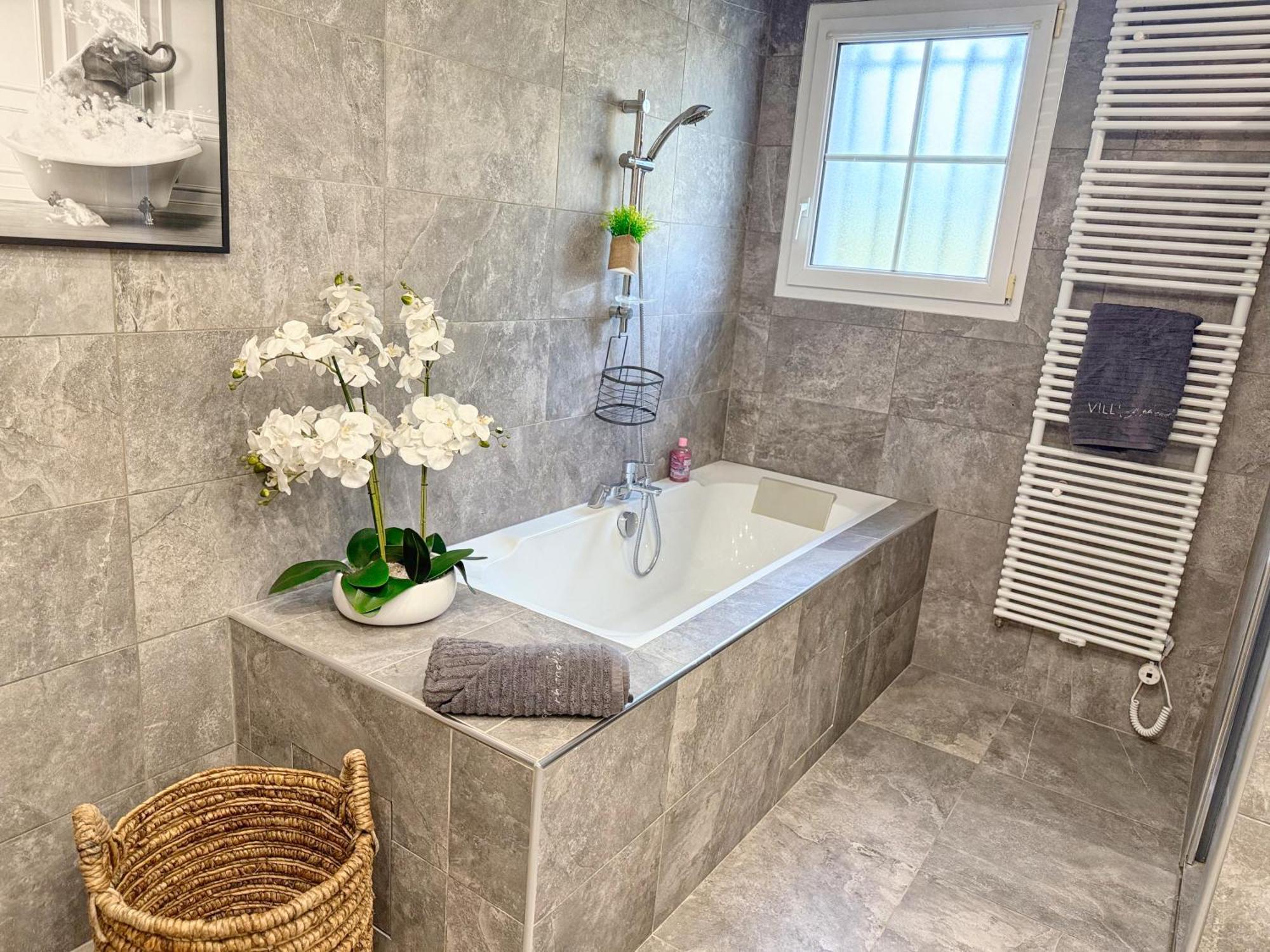 Prestige 5 Etoiles, Piscine, Jacuzzi & Vue - Climatisation Marseilles